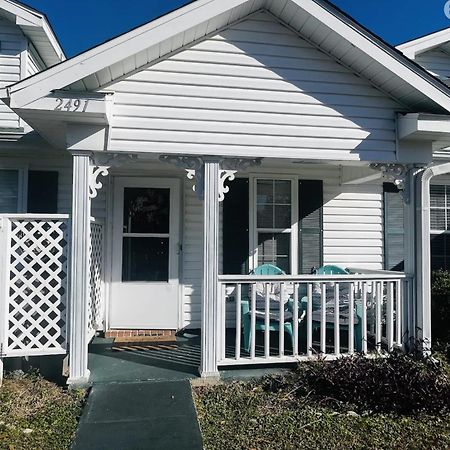 Charming 2 Bdr 1 Bath Home Fenced Byard N Pensacola Pet Friendly Close To Bases Exteriör bild
